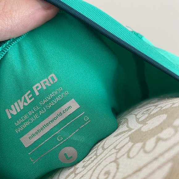 🌿3/$30🌿 Nike dri-fit vneck tee - Picture 3 of 3